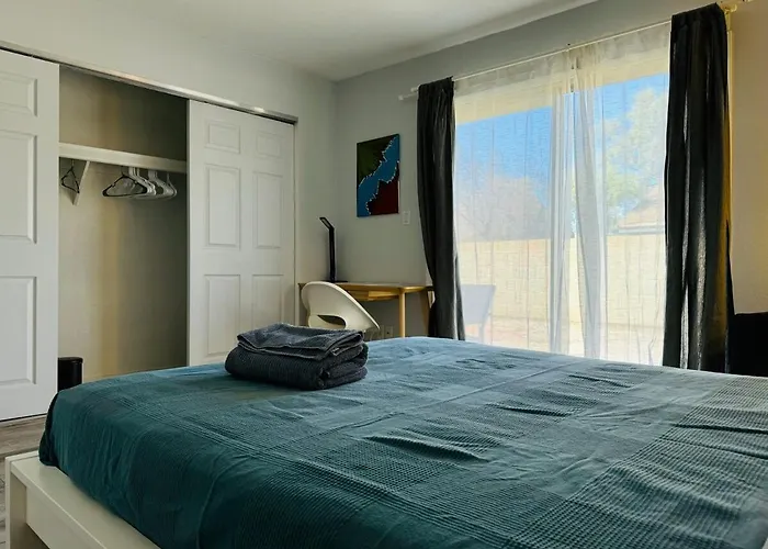 Comfy House Near Asu, Airport Dom wakacyjny