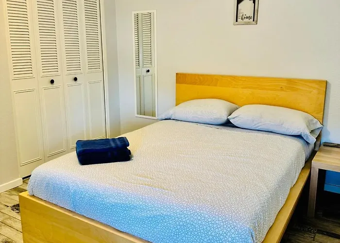 Comfy House Near Asu, Airport Dom wakacyjny