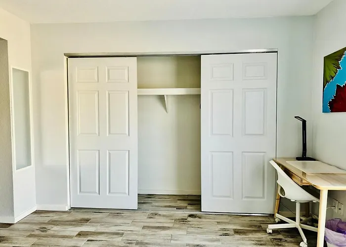 Comfy House Near Asu, Airport Dom wakacyjny