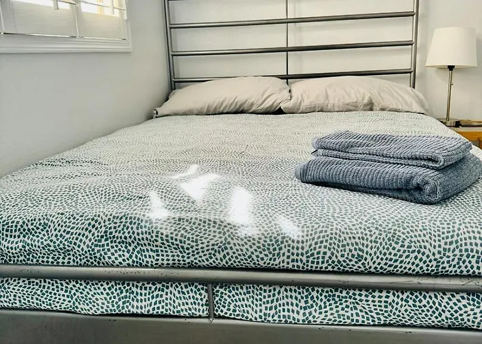 Dom wakacyjny Comfy House Near Asu, Airport *
