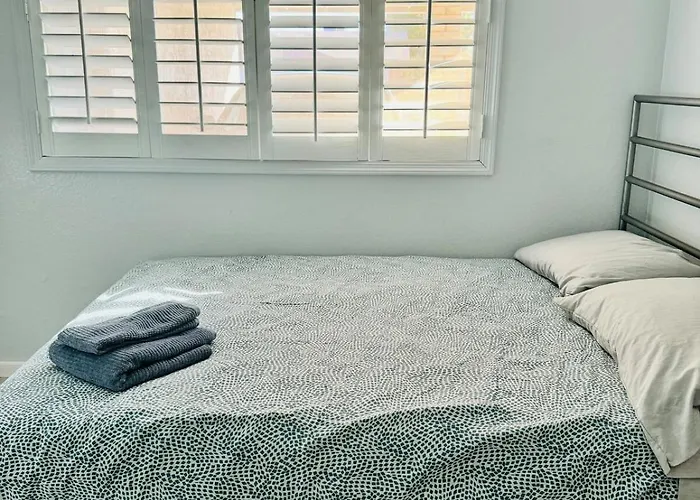 Comfy House Near Asu, Airport Dom wakacyjny